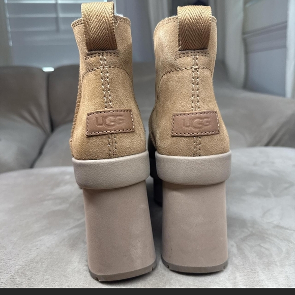 UGG Women's Cream Platform Shoes - Picture 3 of 6